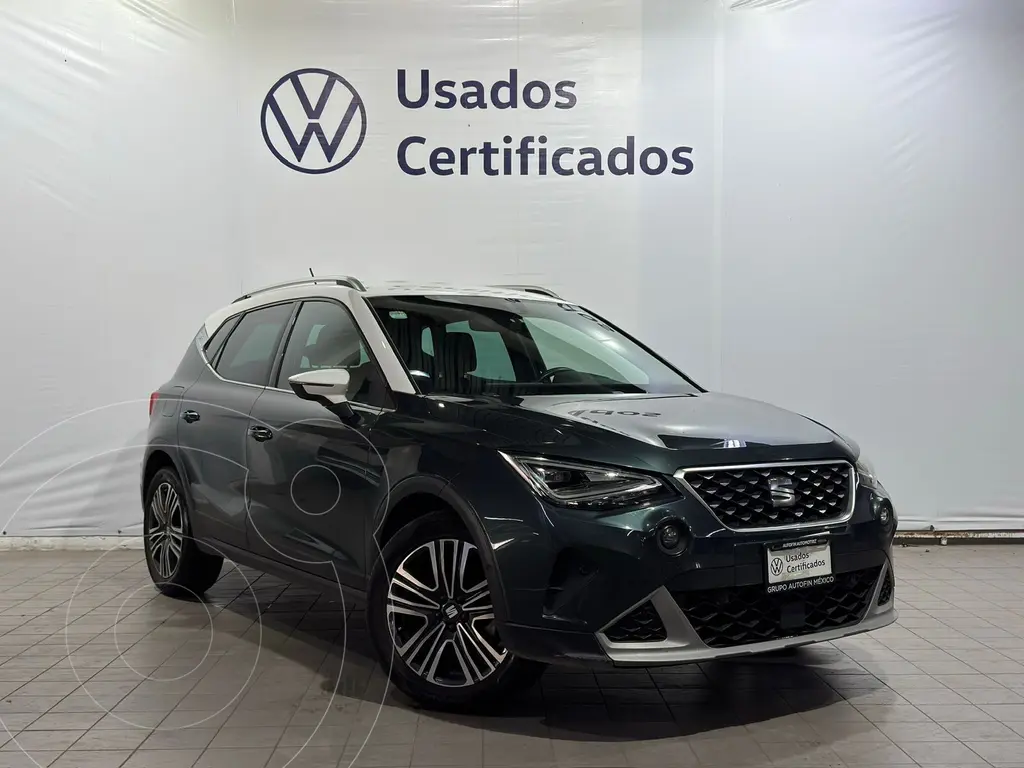 foto SEAT Arona Xperience usado (2022) color Gris precio $299,000
