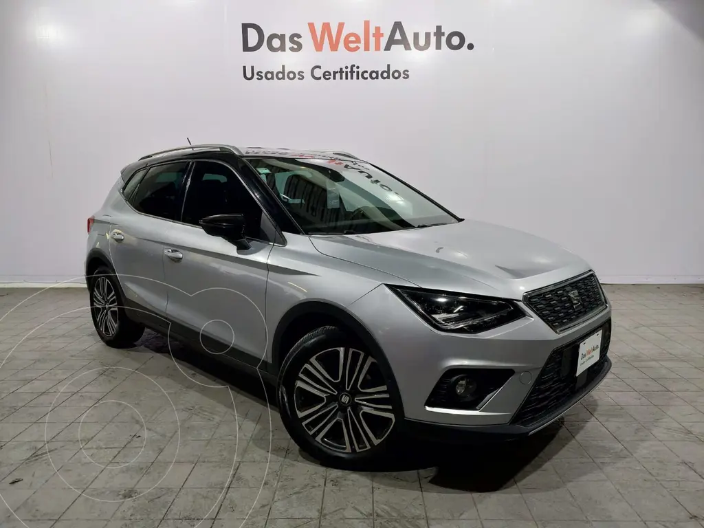 foto SEAT Arona Xcellence usado (2020) color Plata precio $369,000