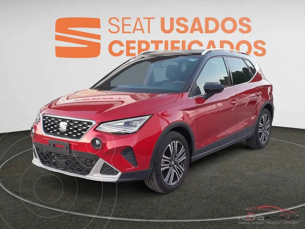 foto SEAT Arona Xperience usado (2024) color Rojo precio $369,900