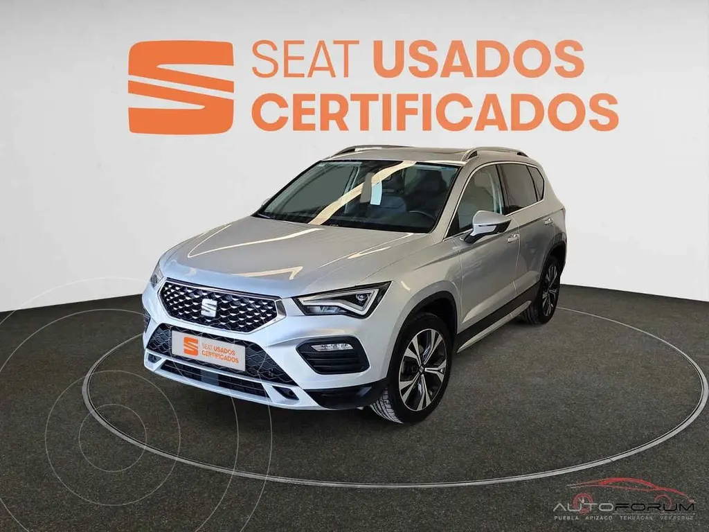 foto SEAT Ateca Xperience usado (2023) color Plata precio $469,900