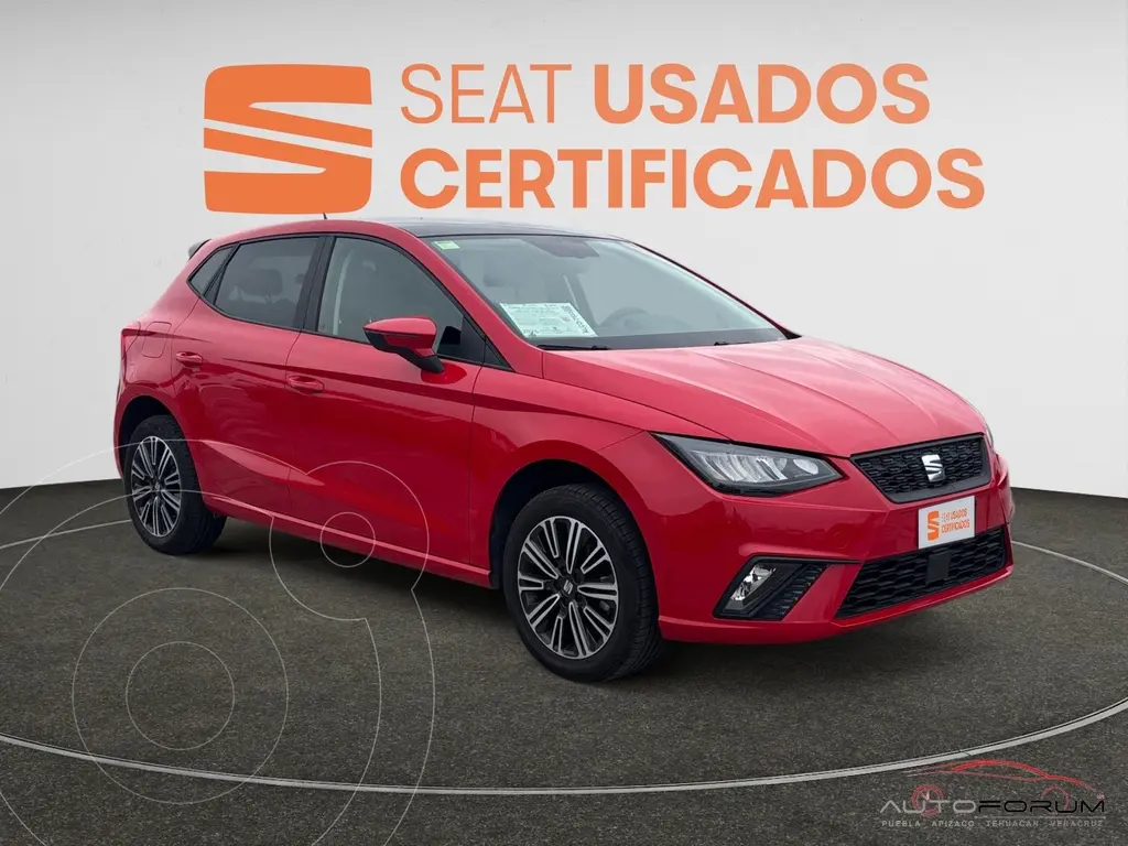 foto SEAT Ibiza 1.6L Style usado (2024) color Rojo precio $357,000