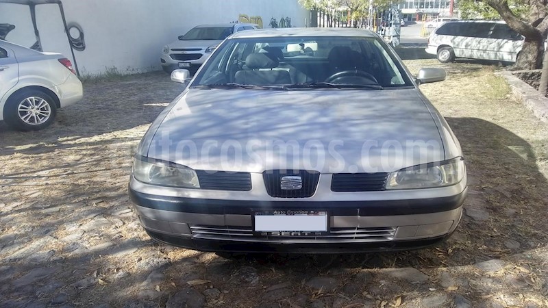 foto SEAT Ibiza Stella 1.6L 3P usado