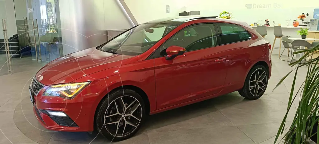 foto SEAT León SC FR 140 HP DSG usado (2018) color Rojo precio $285,000