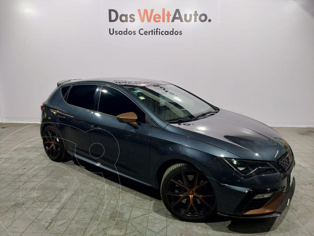 foto SEAT León FR 2.0T DSG usado (2020) color Gris precio $614,000