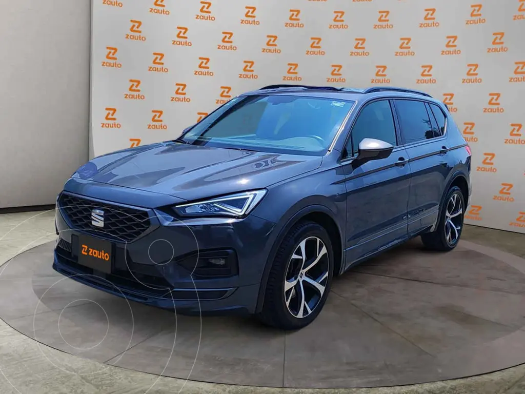 foto SEAT Tarraco FR 3ra Fila usado (2023) color Gris precio $510,900