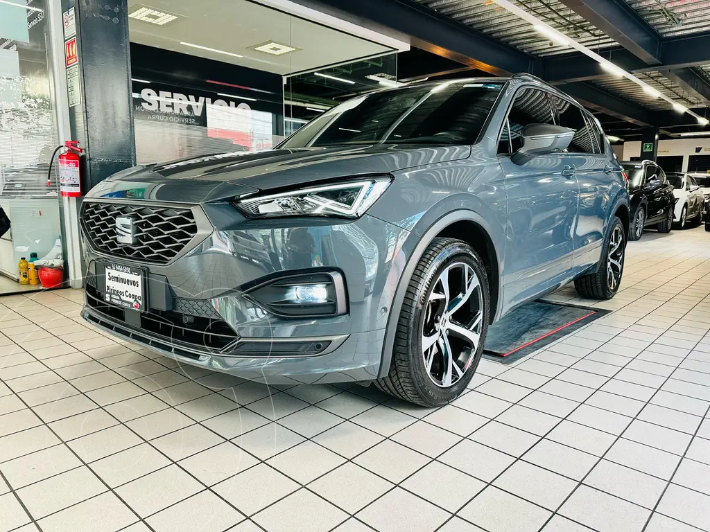 foto SEAT Tarraco FR 3ra Fila usado (2023) color Gris Urano precio $604,999