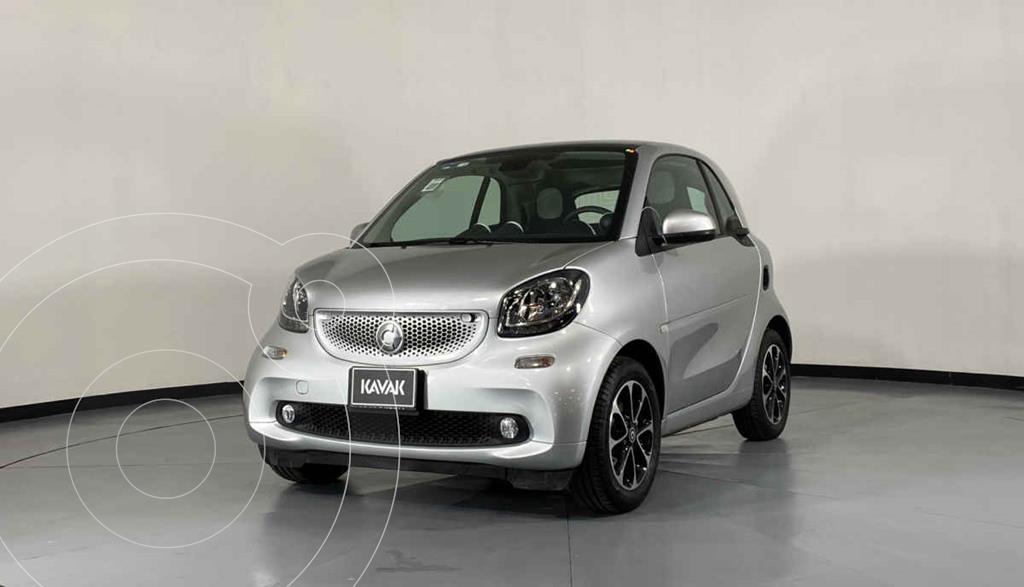 foto smart Fortwo Coupé Passion usado (2017) color Gris precio $277,999