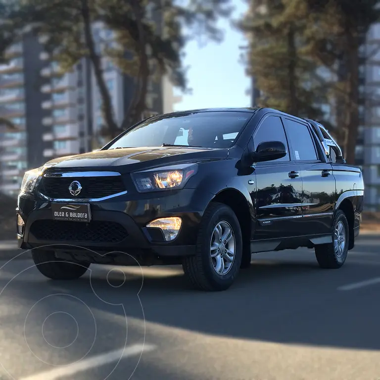 SsangYong Actyon Sports 2.2L 4x2 Full Diesel usado (2019) color Negro ...