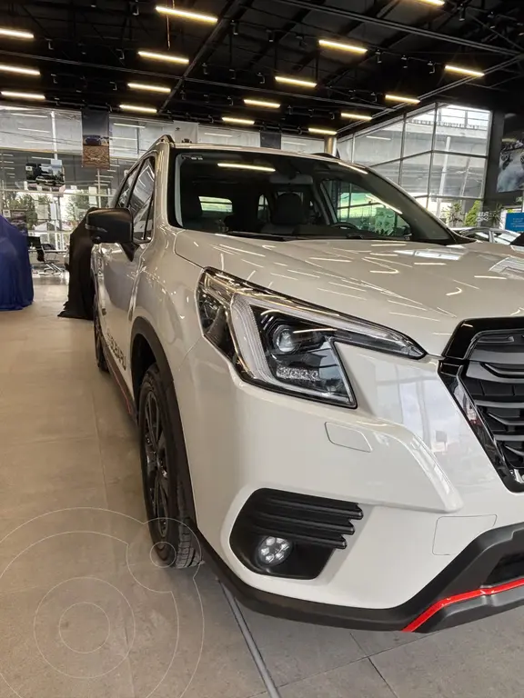 foto Subaru Forester Sport CVT usado (2025) color Blanco precio $662,000