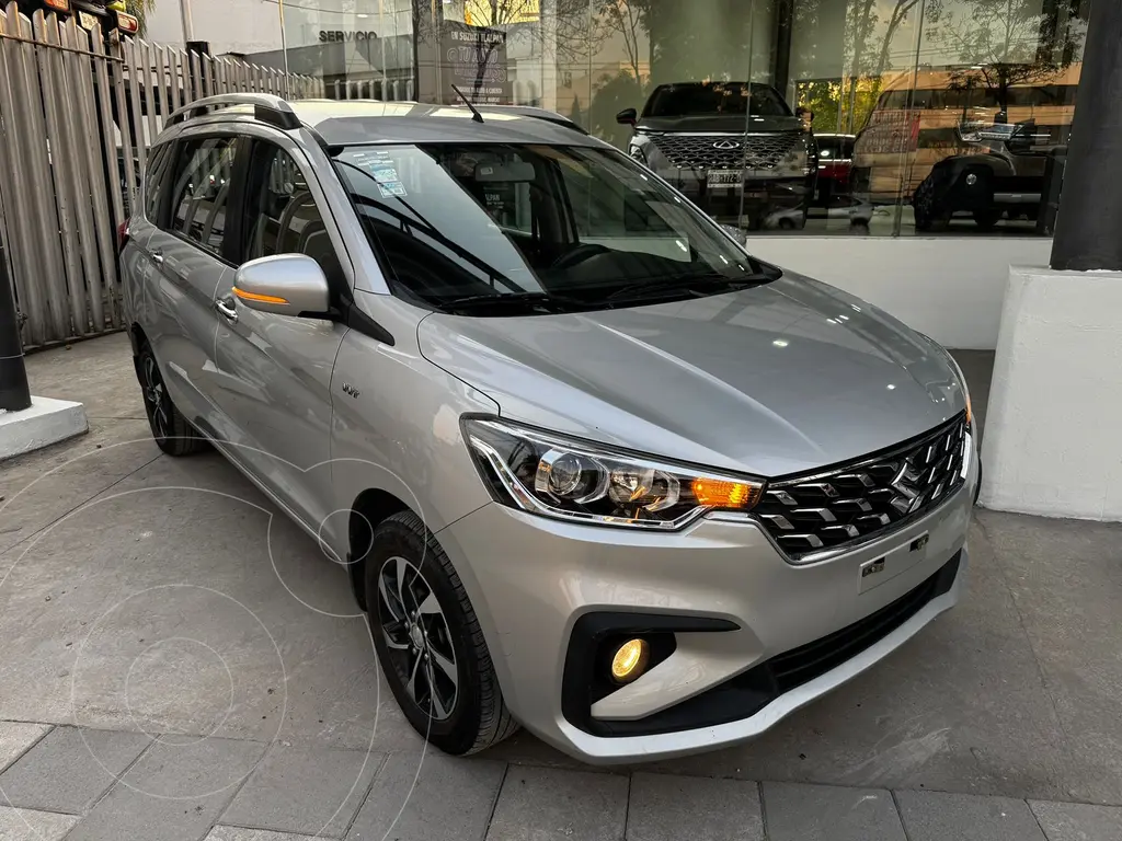foto Suzuki Ertiga Boostergreen GLX Aut usado (2023) color Plata precio $315,000