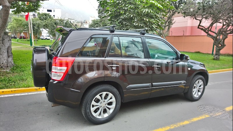 foto Suzuki Grand Nomade 2.4L 4x2 usado