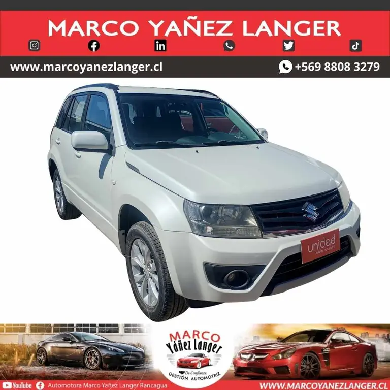 foto Suzuki Grand Nómade 2.4L GLX Sport 4WD usado (2017) color Blanco precio $8.990.000