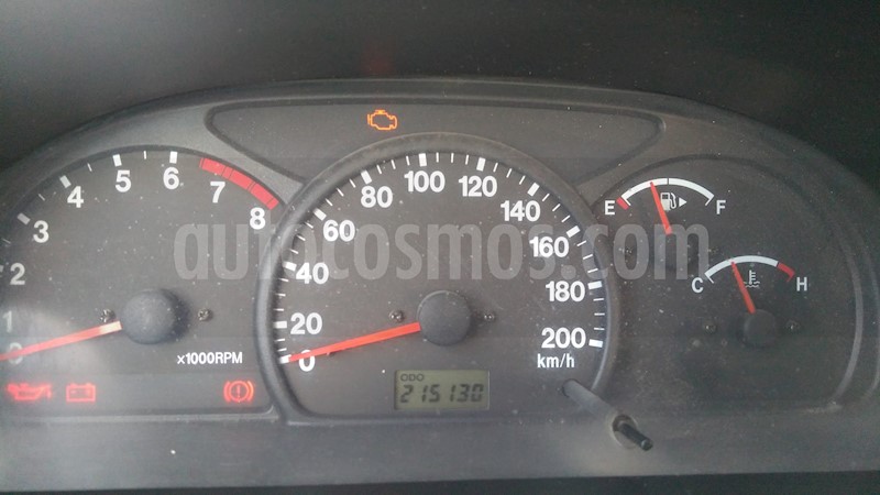 foto Suzuki Grand Vitara 2.0 5P usado