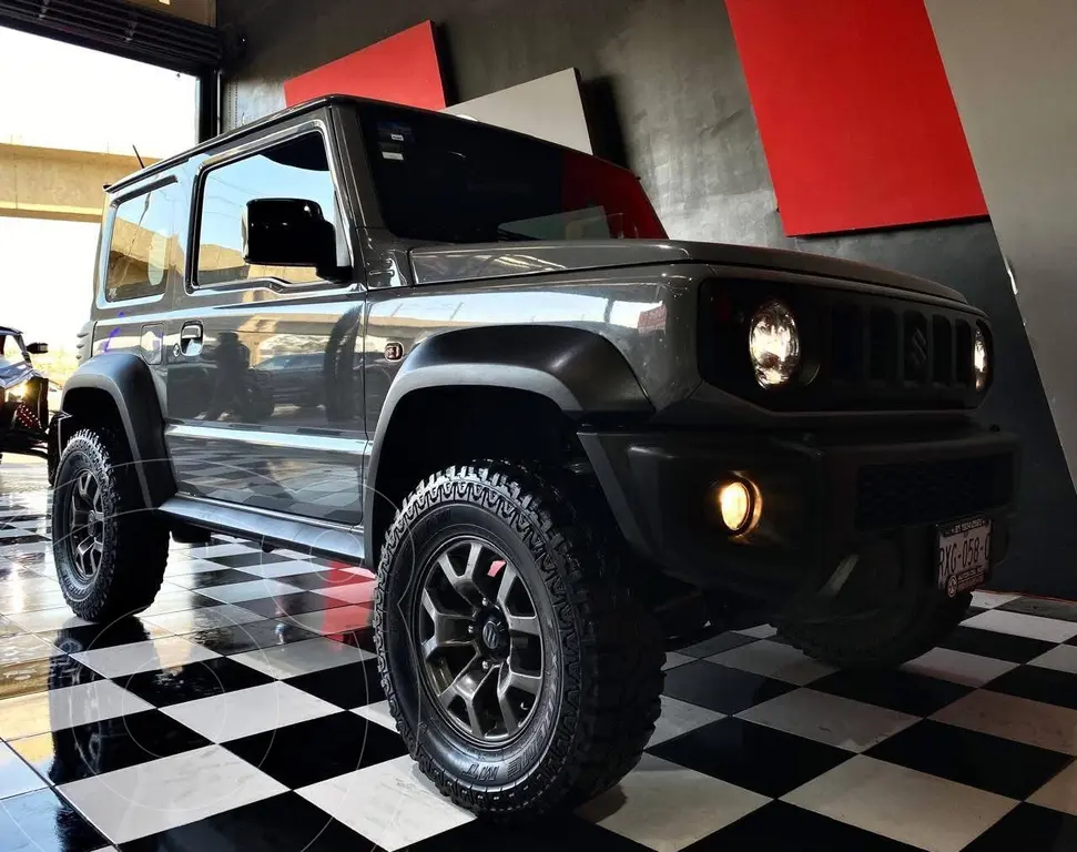 foto Suzuki Jimny GLX usado (2021) color Gris precio $369,000