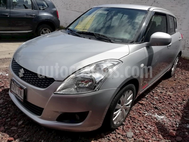 foto Suzuki Swift GLS Aut usado