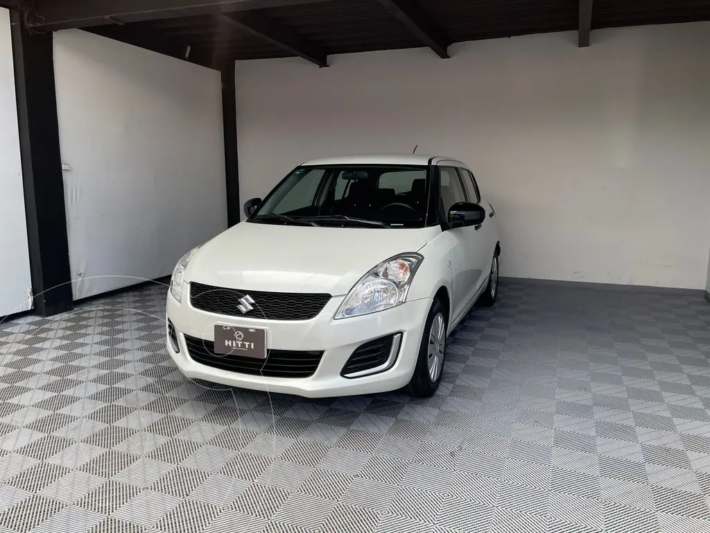 foto Suzuki Swift GA usado (2017) color Blanco precio $185,000
