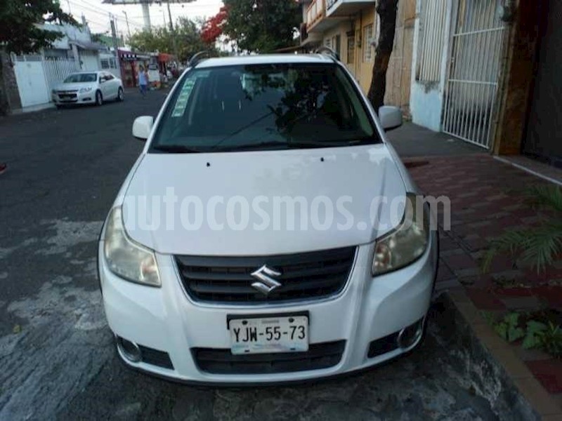 foto Suzuki SX4 X-Over 2.0L usado