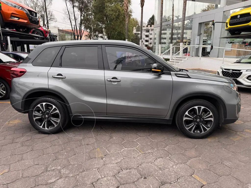 foto Suzuki Vitara Boosterjet Aut usado (2021) color Gris precio $345,000