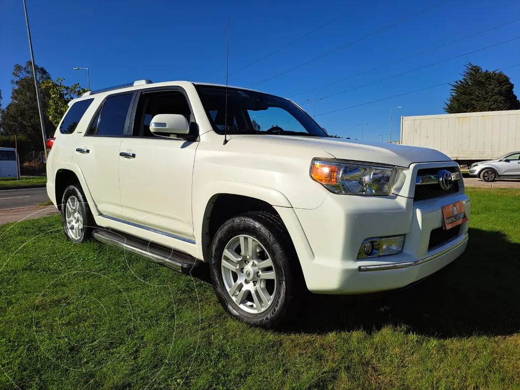foto Toyota 4Runner 4x2 Limited usado (2013) color Blanco precio $14.990.000