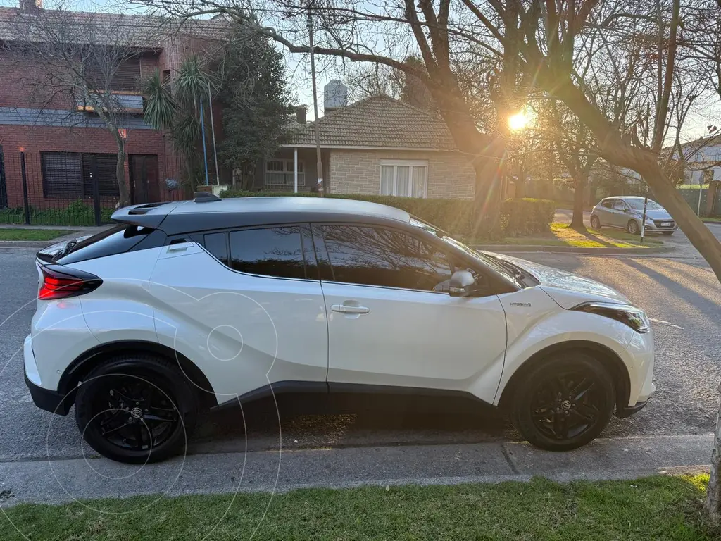 Toyota C-Hr Híbrida 1.8 Ecvt (1798 Cc) 2020 - foto 2