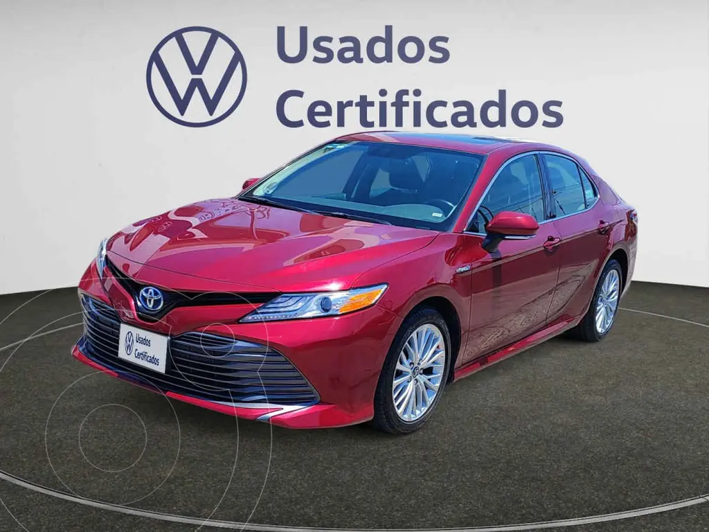 foto Toyota Camry HEV XLE 2.5L Navi Híbrido usado (2020) color Rojo precio $450,900