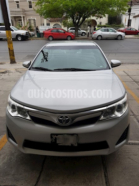 foto Toyota Camry LE 2.4L usado