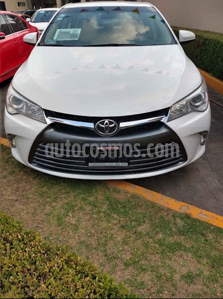 foto Toyota Camry LE 2.5L usado