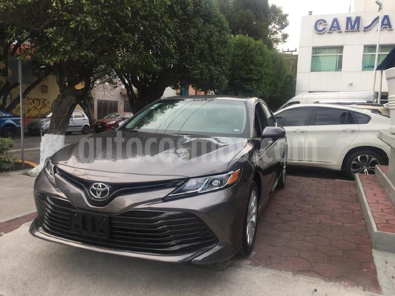 foto Toyota Camry LE 2.5L usado