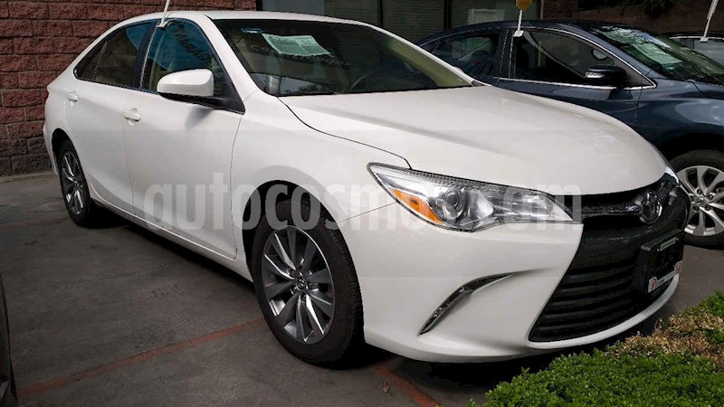 foto Toyota Camry LE 2.5L usado