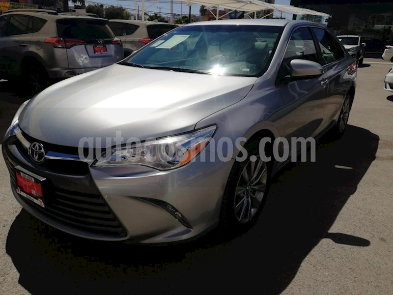 foto Toyota Camry LE 2.5L usado