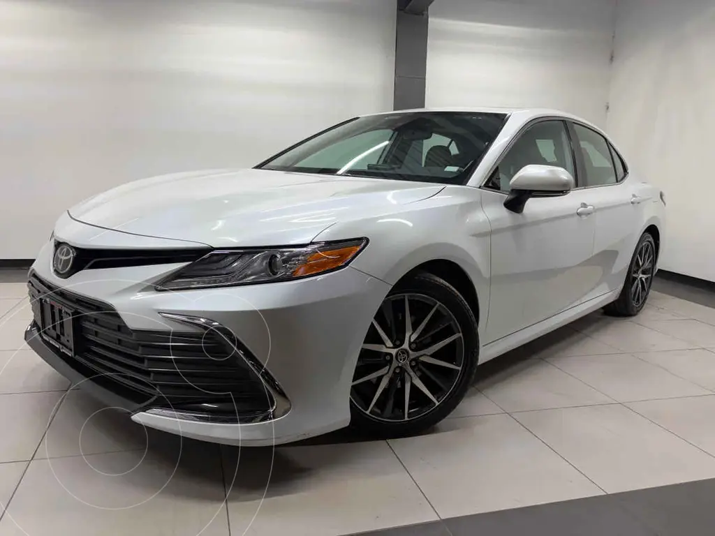 Toyota Camry XLE 2022