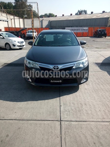 foto Toyota Camry XLE 2.4L usado