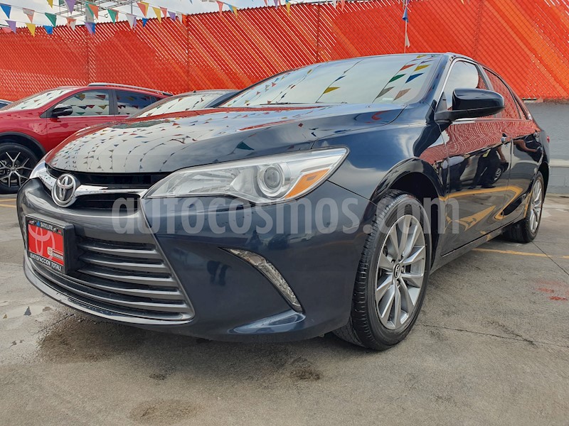 foto Toyota Camry XLE 3.0L V6 usado
