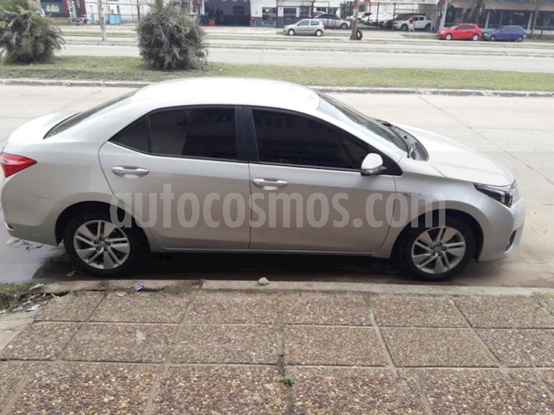 foto Toyota Corolla 1.8 XLi CVT usado