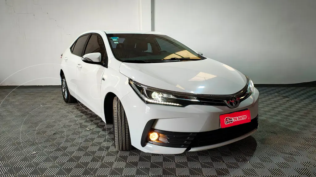 foto Toyota Corolla 2.0 XE-I CVT usado (2022) color Blanco precio $25.970.000