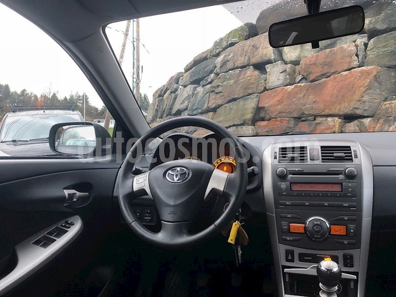 foto Toyota Corolla L 1.8 usado