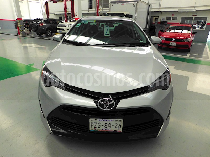 foto Toyota Corolla LE Aut usado