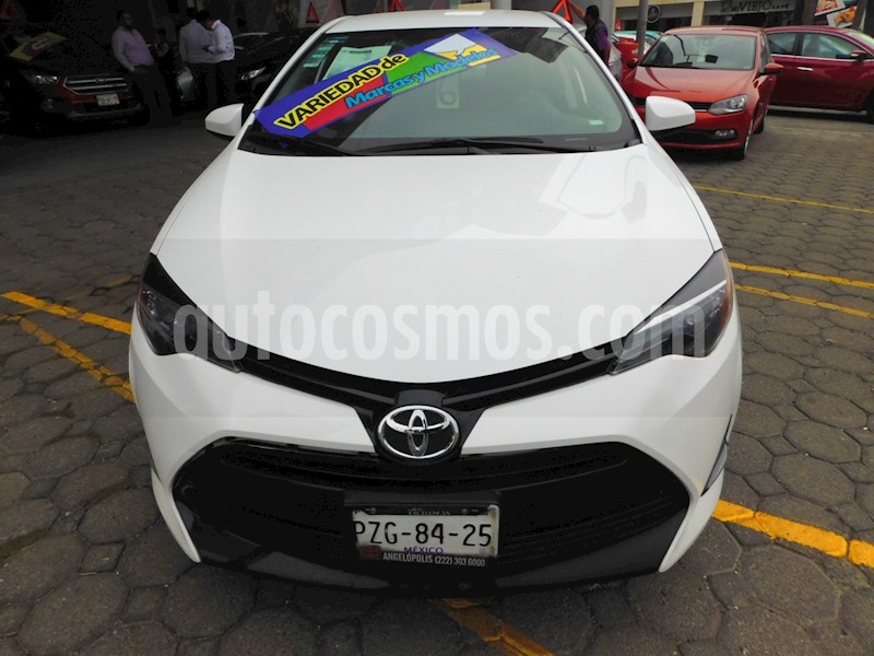 foto Toyota Corolla LE Aut usado