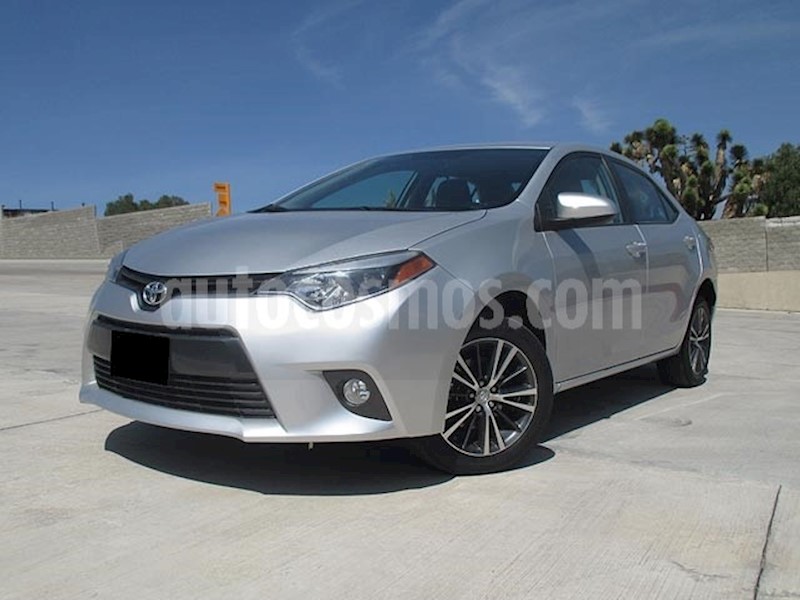 foto Toyota Corolla LE Aut usado