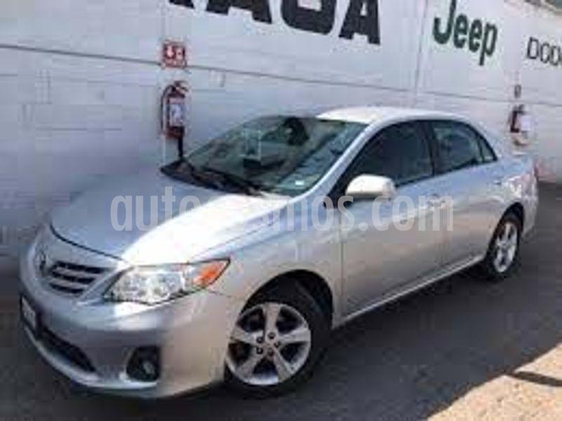 foto Toyota Corolla XLE 1.8L usado (2013) color Plata precio $150,000