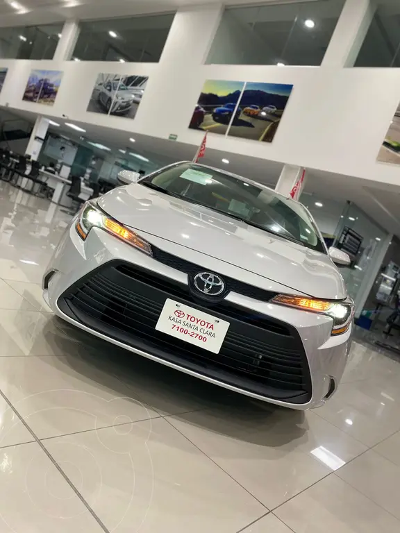 foto Toyota Corolla LE Aut nuevo color Plata precio $449,900