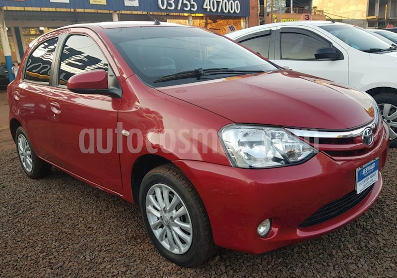 foto Toyota Etios Hatchback - usado