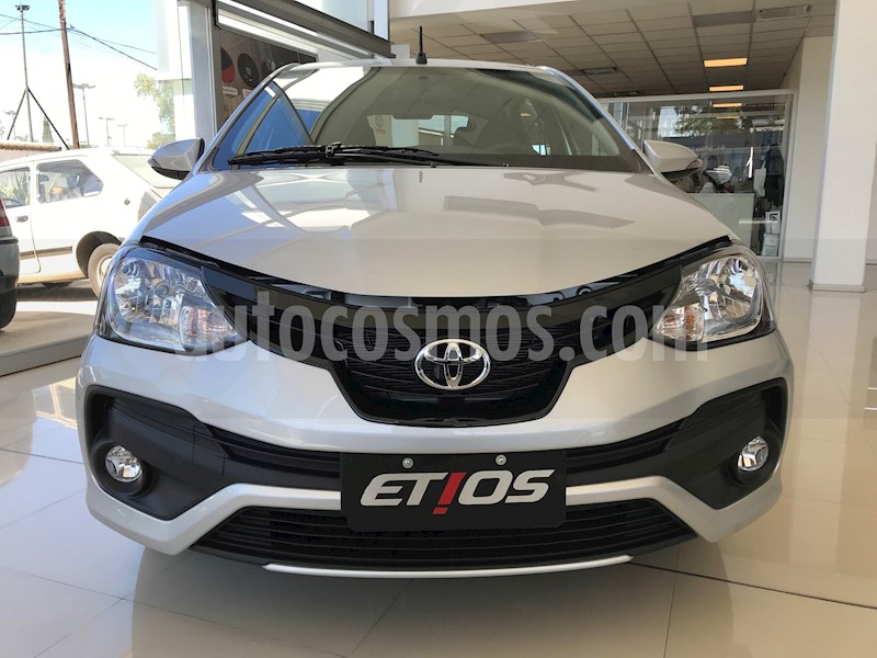 foto Toyota Etios Hatchback XLS Aut nuevo color A elección precio $1.077.300