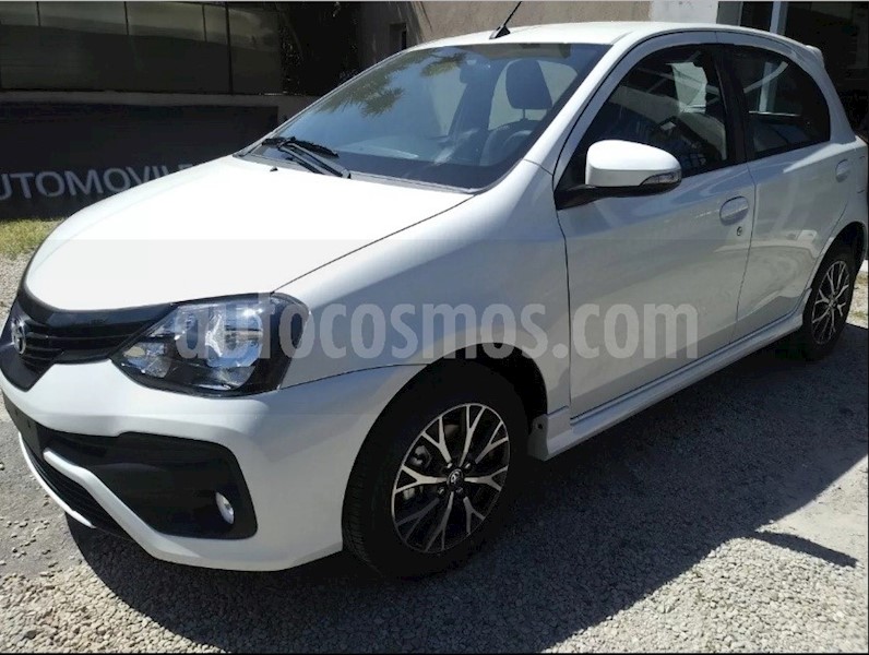 foto Toyota Etios Hatchback XLS Aut nuevo