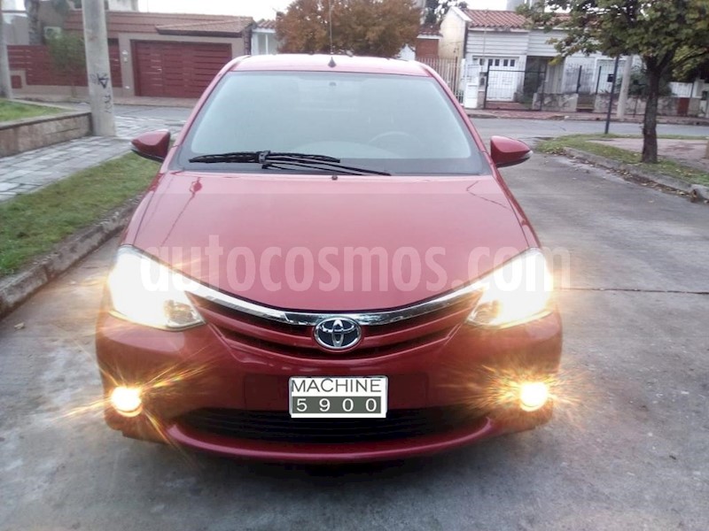 foto Toyota Etios Hatchback XLS usado