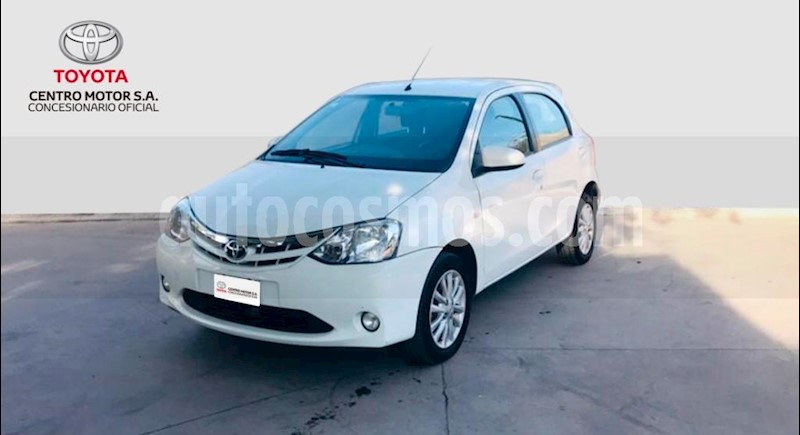 foto Toyota Etios Hatchback XLS usado