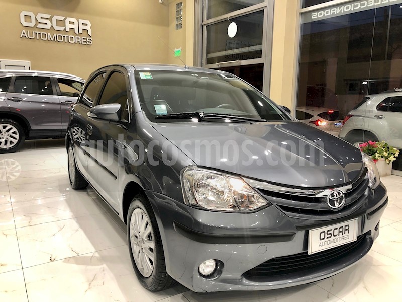 foto Toyota Etios Hatchback XLS usado