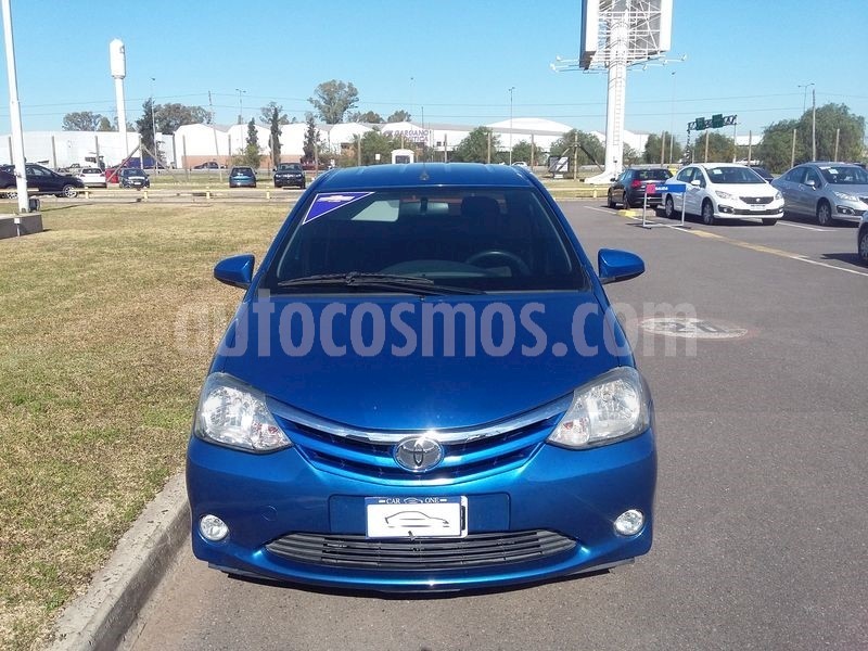 foto Toyota Etios Hatchback XLS usado