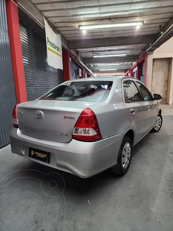 Toyota Etios Sedán Xs 2016/17 (1496 Cc) 2017 - foto 2
