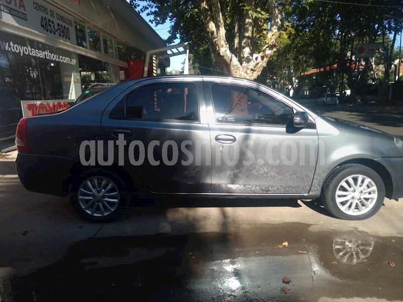 foto Toyota Etios Sedan XLS 2015/2016 usado